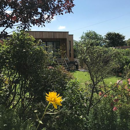 MorecombelakeUplands Garden住宿加早餐旅馆 外观 照片