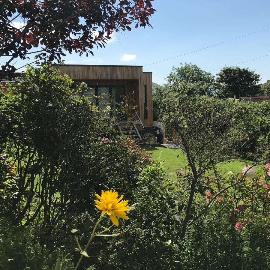 MorecombelakeUplands Garden住宿加早餐旅馆 外观 照片